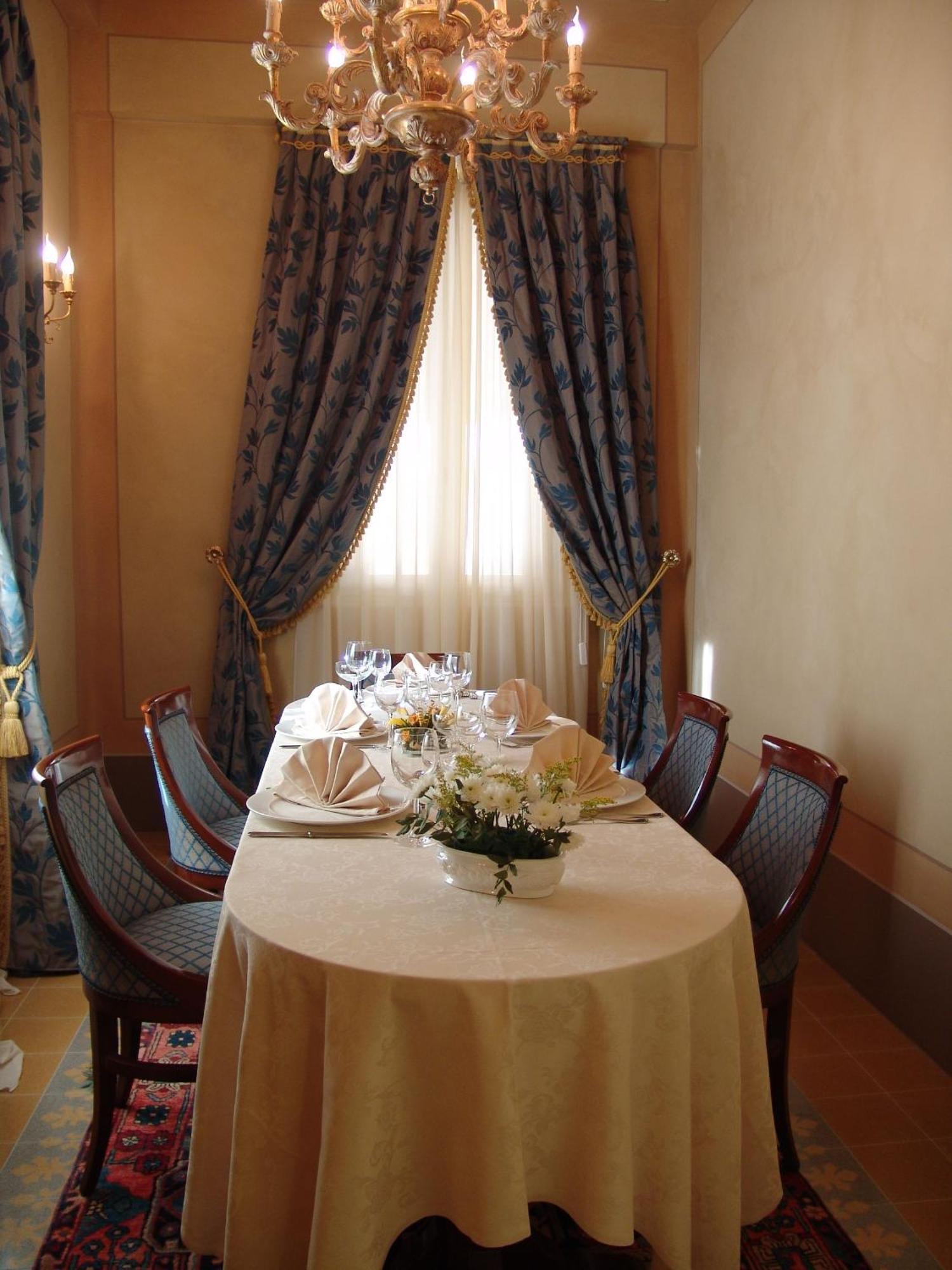 Castello Montegiove Hotel Fano Bagian luar foto